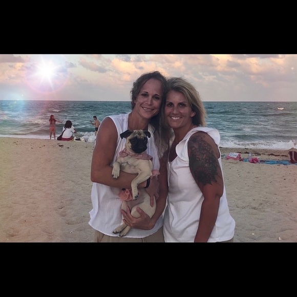 Meet your Posher, Melissa - Picture 4 of 6